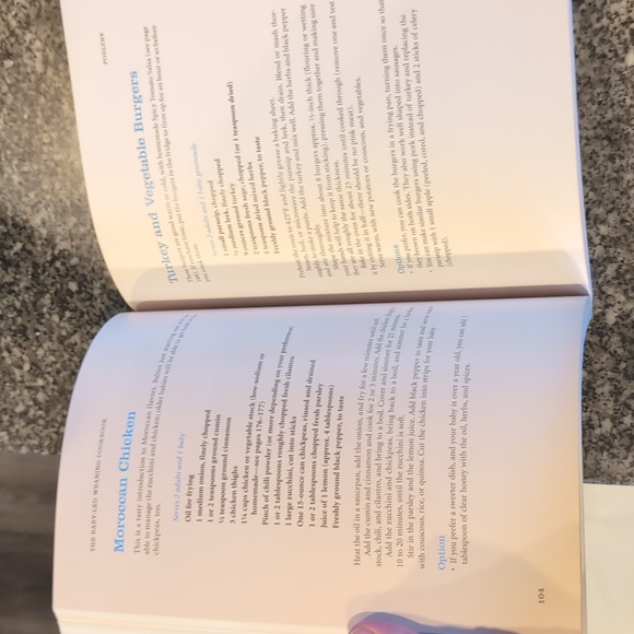 🦎 3 for 12 Baby Led Weaning Cookbook - Picture 3 of 4